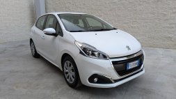 Auto Peugeot 208 - 5p 12 puretech Active s&s 82cv my18 in vendita presso Auto 4 - Foto 1